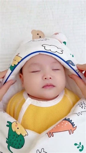 👶💤 Cozy Anti-Startle Sleeping Bag: Warm Nights & Peaceful Sleep for Newborns ❄️✨