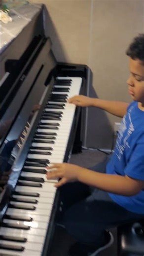 Charlie practices “tarantella in A Minor” by Albert Pieczonka - Part 1 #teardropsofmusic