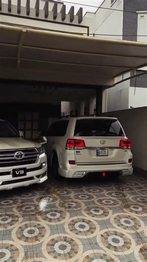 White Land Cruiser Lc 200✨🔥🤍