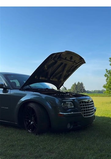 Upgrading a Classic: 2005 Chrysler 300C Performance Project