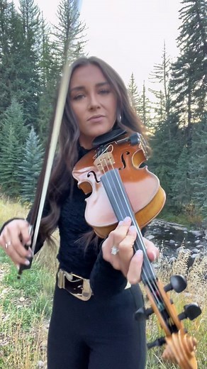 The only song I can successfully line dance to 🫣 #copperheadroad #fiddle #timandtaylor #fiddleplayer #fiddler #countrymusic #reddirt #western #outwest #westernfashion #coloradogirl #nashville #vail #vailcolorado #turquoise