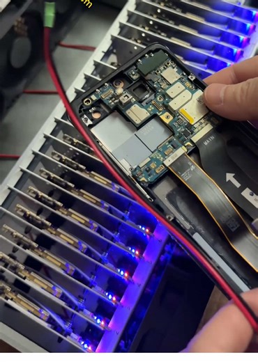 Control dozens android phone from pc use usb or wireless Easily manage multiple phones and control batches in groups una granja de cell phone Farm Granja de celulares Telefonfarm #phonefarm #some3ccom #boxphonefarm #boxphone #smartphone