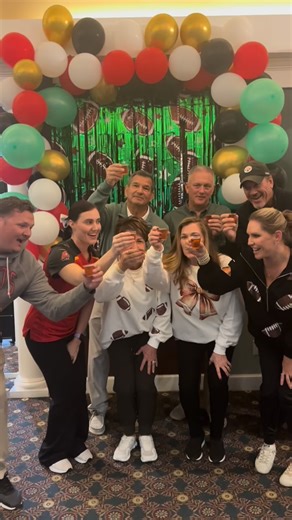 December, we understood the assignment. ❄️🔥 Cypress Creek & Creekside Landing are bringing the heat all month long — trivia that sparks rivalries, bingo that gets wild, karaoke that absolutely tests friendships, our legendary ugly sweater party, winter cocktails, and menu drops worth leaving the house for. If you’re looking for the fun… we’re it. #golf #golfcourse #virginia #golfclub #restaurant #18holes #holeinone #cypresscreekgolf #visitsmithfield #thingstodoinvirginia #teetime #creeksideland