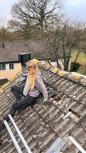 19K views · 615 reactions | Rooftop solar installation in progress #solarpower #electrician #solarrooftop #foryoupage | Solar Lilli | Facebook