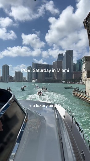 DM us to get your luxury Miami vacay started 🌴🔥 #miami #southflorida #southbeach #springbreak #florida #yacht #luxury