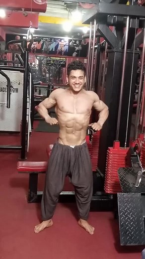 dear TikTok team plz don't remove my video#bodybuilder #tiktokteamviralmyvideo #gymmotivation #Youngburry #bodycare