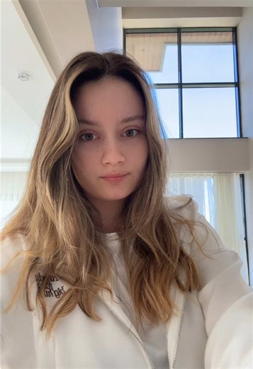 catalina (@catalinay) - Dance With Me: Catalina's Fun Dance Video