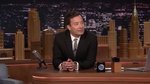 Jimmy Fallon -- Audience Gives Him a Hand ... Because He Needs One