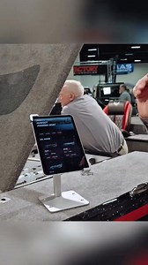 Building your Phoenix Bass Boat has never been easier! #phoenixboats #wefishphx #bassboat #onlineboatbuilder #builtbyanglersforanglers #721zxl | Phoenix Boats