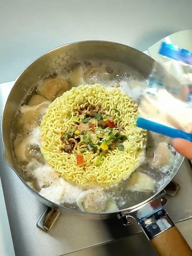 The ULTIMATE Chinese Dumpling Noodle Soup Recipe (Wonton Mian) | Easy & Satisfying!