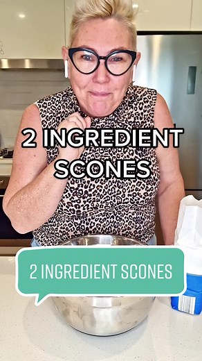 Looking for an easy, delicious, and quick recipe for scones? Look no further than these 2-ingredient scones made with just flour and cream! 🥐👌 Simply mix together 3 cups of self-raising flour and 2 cups of cream, shape the dough into rounds, and bake 200C for 12-15 minutes until golden brown. That's it! 😍 These scones are perfect for a lazy Sunday morning or a last-minute brunch. And the best part? You can top them with whatever you like, from jam and cream to butter and honey. 😋 So, if you'