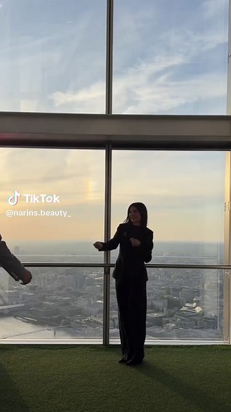 Exploring the Concept of Soulmates and Connections