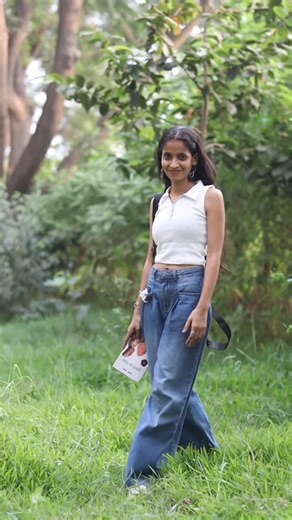 Ankita singh🎀🌻 on Instagram: "Easy book poses for girls 👧📸 . . #reels #explorepage #reelsinstagram #explore #reelkarofeelkaro #explore #photoshoot #pose #pose #photographer #poses #book #fashion #styles"