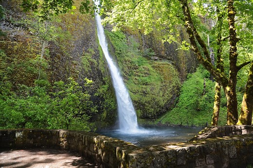 A complete guide to Oregon’s famous Waterfall Corridor in the Columbia River Gorge