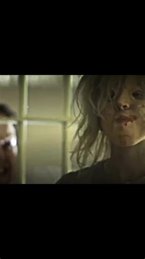 Discover the Art of Reverse Edits in Video Creation