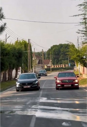 Mercedes Benz vs Honda Civic: Which Car Should You Buy?