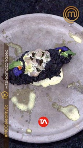 #MCCelebrityEc | 😧 El plato de Lu Guschmer se ve buenísimo, pero se le pasó la mano en el ajo 😓 https://ow.ly/qyP650QI4KP | MasterChef Ecuador