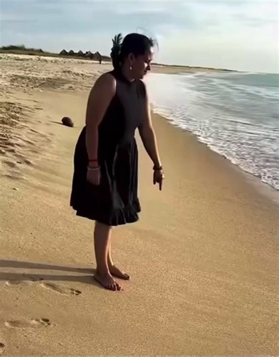 Escribio Dios en la arena y mira lo que sucedió 👀 #paratiiiiiiiiiiiiiiiiiiiiiiiiiiiiiii #viral #ELMEJOREDITDELMUNDO #paratiiiiiiiiiiiiiiiiiiiiiiiiiiiiiii #paratiiiiiiiiiiiiiiiiiiiiiiiiiiiiiii