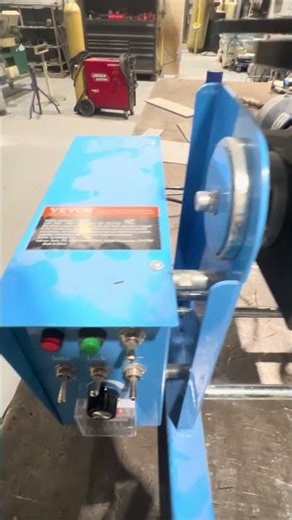 Manually Welding first pass with this Vevor welding positioner