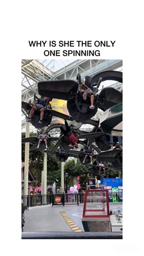 COMEDY on Instagram: "Camera man laughing hard as hell at her Via: tt/ twostep615"