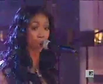 Brandy - Right Here (Departed) (Live @ TRL 10-29-08)