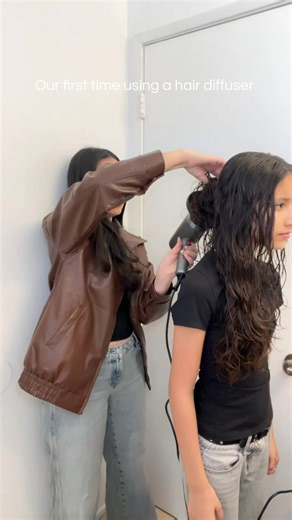 Hair diffuser for curly hair 🫶 #hairdiffuser #curlyhairroutine #hairstyle #hairroutine