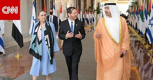 بالصور.. رئيس إسرائيل يصل الإمارات بـ
