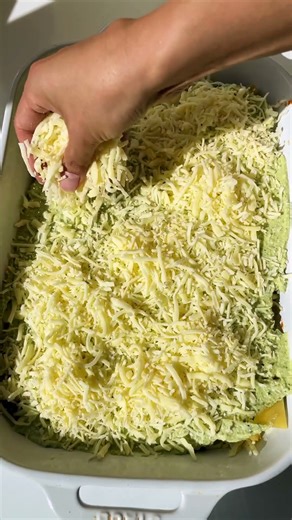 CHRISTMAS EVE LASAGNA | festive lasagna bolognese