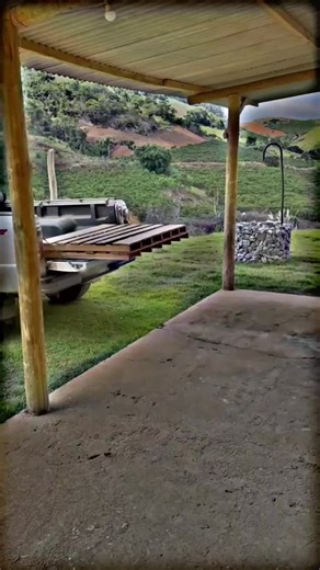 Ele inventou algo genial com essas madeiras que iam para o lixo😲