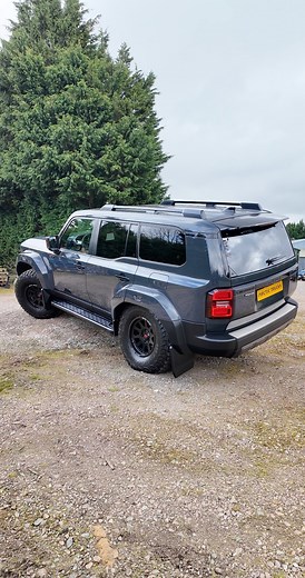 carwow on Instagram: "Is the Arctic Trucks Land Cruiser the ultimate off-road machine? 🤔"
