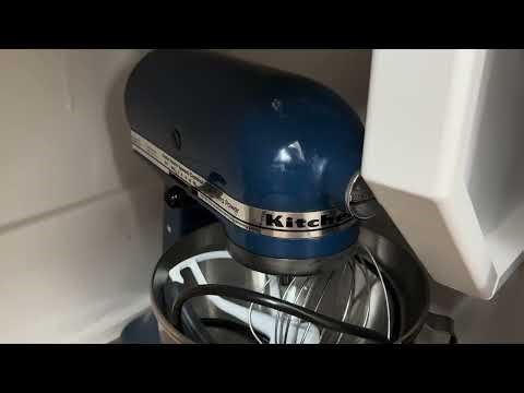 I Baked 8 Dozen Cookies in One Batch With This KitchenAid Mixer (Classic K45SS Review)