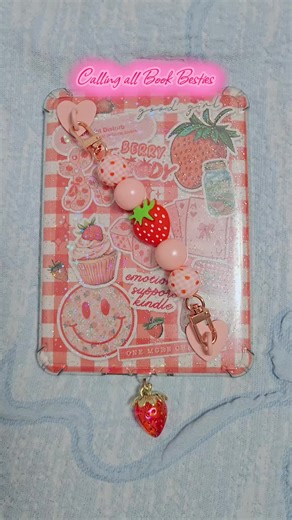 Finding Book Besties 📚🍓 #bookbesties #books #booktok #bookish #booktokgirlies