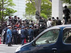 草なぎ 剛 釈放