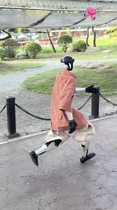 14K views · 342 reactions | Walking Robot 烙烙 #robots #virals #Robotics #robotdog | Reviews | Facebook