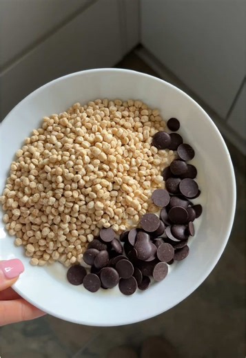 Delicious High Protein Vegan Breakfast with Chocolate Chips