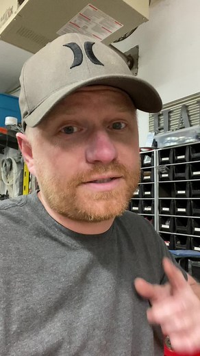 Mechanic Struggles with Basic Repair - Hilarious Fail Compilation