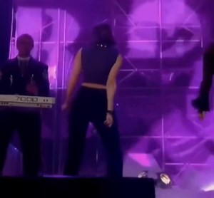 1.9M views · 9.5K reactions | Solo la vieja escuela bailamos esta canción | Music For Memory | Facebook