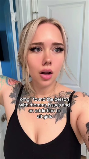 don’t act surprised #brittanywillow #altgirls #alternativegirl #mommyissues #alternativetiktok