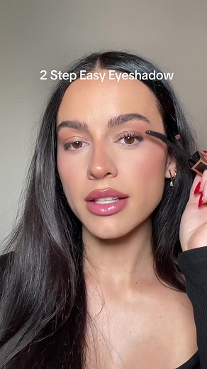 2-Step Easy Eyeshadow Look for Beginners