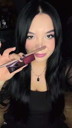 Trying to be creative 😛 I am ALL for a neutral/cool tone makeup takeover!! #cooltonedmakeup #makeuplover #morphe #urbandecay #colourpop Some products I used for this look shown in order: Morphe signature lip pencil; Rock Steady Urban Decay Vice Lip Bond liquid lipstick; OG Backtalk Colourpop Stone Cold Fox palette; Bould Type, Fascinated, I Dig It, & Drama Mama Colourpop Super Shock Highlighter; Flexitarian Urban Decay 24/7 Moondust Glitter Eyeshadow Singles; Space Cowboy Juvia’s Place Blushed