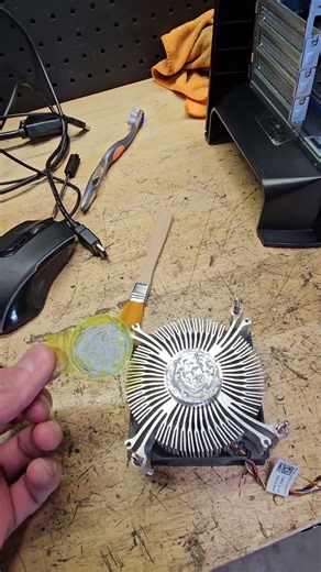 Dell's rookie mistake made this PC unusable?? Why did the customer keep this??