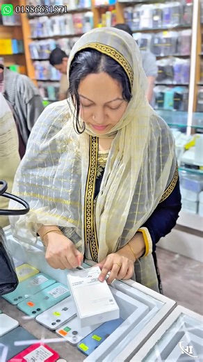 Unboxing Brand New iPhone 17!