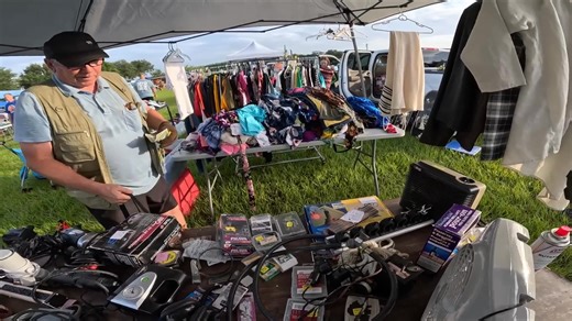 Check out my website: https://www.daveskitchenmarket.com For business inquiries: dave@thestation.io This is the best accounting software for resellers: https://www.myresellergenie.com/?ref=adhdave Save 25% on your first month of Vendoo - https://vendoo.co/register?via=ADHDaveFlips-YT10 Sign up for whatnot using my link: https://whatnot.com/invite/adhdave | ADHDave