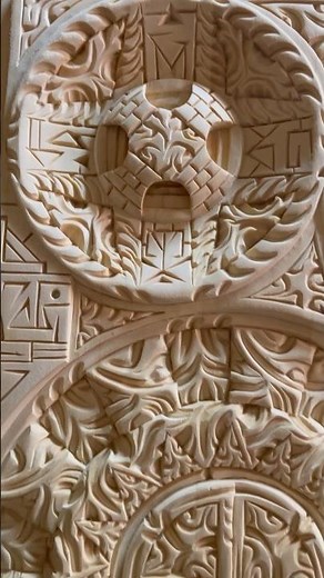 DIY wood carving. Backgammon project.