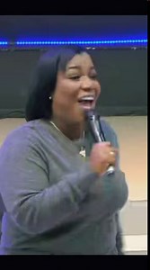 342K views · 15K reactions | Mujeressss藍臘‍♀️浪 Tienes que verlo hasta el final y morirte de la risa!!!!! Escuchen los cuentos de cuando se me mezcla el ministerio con los celos de mi esposo @pastorkikelewis ajajajajajaja , a mi marido aunque es pastor, también se le mete el “diablo” aveces類勞 Y al tuyo???? Las leo | Apóstol Key Lewis | Facebook