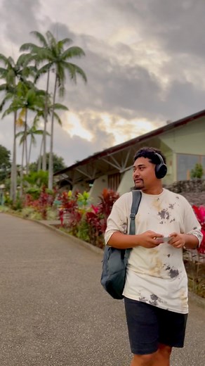 16K views · 437 reactions | We hope your semester break is going well, wherever you are. Don’t forget to apply for Semester two if you’re a resuming student or to register (when registration opens) if you are a continuing student. Have a great break and see you again next Semester!#TeamUSP #USPApplicationsOpen #semesterbreakmood | The University of the South Pacific | Facebook