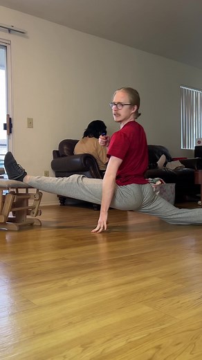 The bits the pieces then the whole! The bits are all the muscles involved in the splits! The main ones being the hamstrings and the hip flexors. The pieces are the the form and how you should stretch. (avoid painful positions!) And the whole is putting it all together wherever your level is at right now.-Hamstring stretch. 30s active, 30s passive.-hip flexor stretch. 30s active, 30s passive.-full split stretch. 30s active, 30s passive.This works out to 2 minutes of stretching for each muscle inv