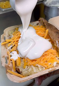Discover Potelah's Giant Baked Potatoes and Desserts