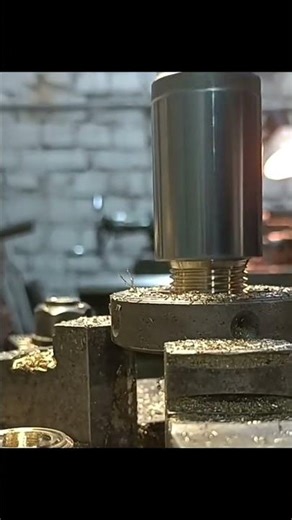 Bolt Threading #metalworking