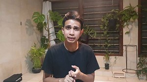 I have a question that I want you all to answer honestly in the comments. Should @jovialdalopez and I discuss about politics or stay out of it? (Not pushing for either number 1 or number 2), just a simple discussion. To what extent do people with "influence" should shut up and just do what they do? Or does every single Indonesian citizen have the right to discuss? Comment below and be honest, and be critical, santai aja, gua dan kajo gak akan baper kok. | Skinnyindonesian24 | Facebook